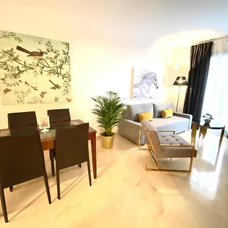 Apartment Portico *